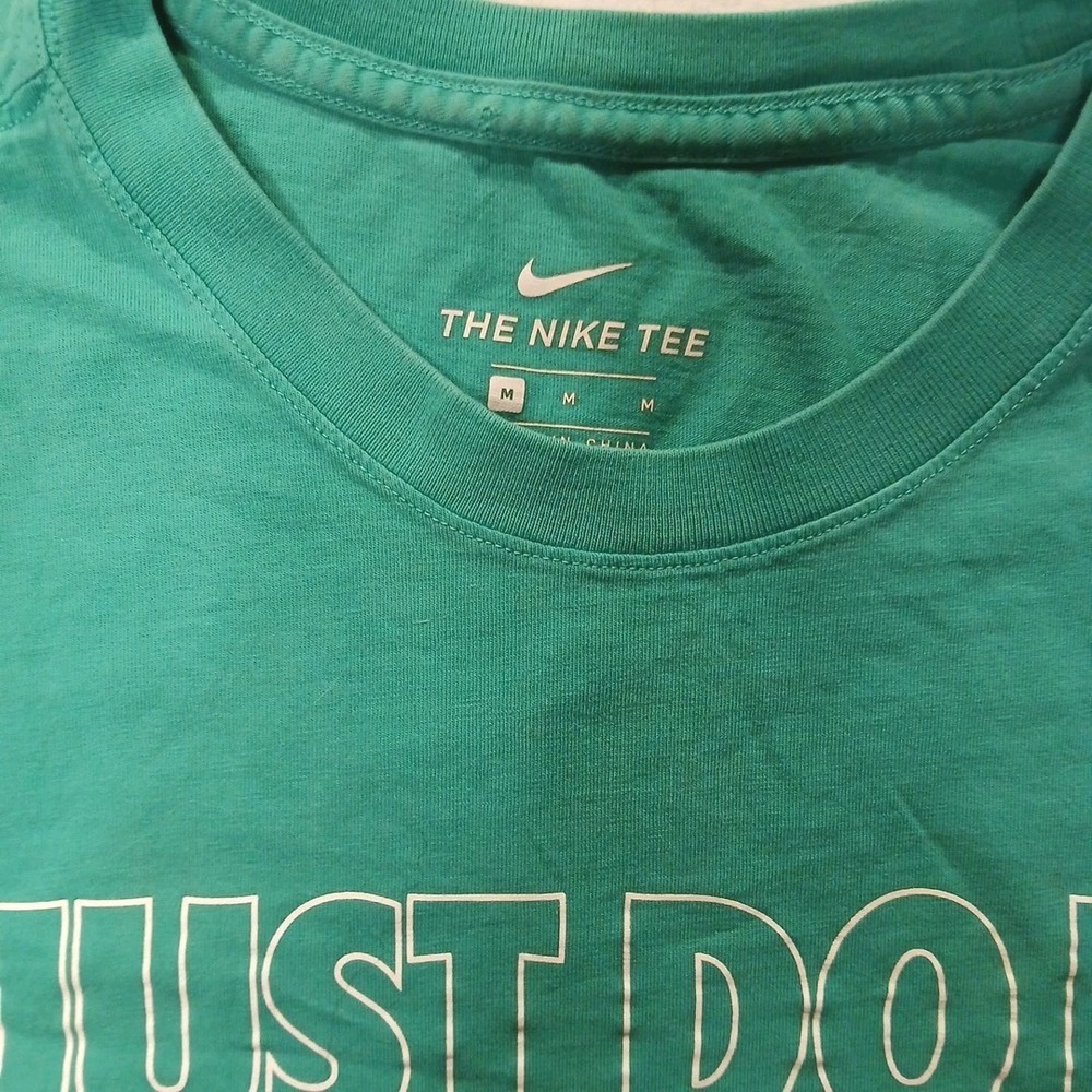 Nike The Nike Tee Just Do It Long Sleeve Green T-Shirt Mens - Picture 5 of 9